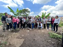 Ediles conocen huertas del Jarillón, trabajo que replicarán en los territorios.