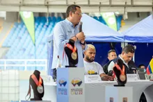 Embajador del Mundial Sub 20 de Atletismo encabezó entrega de las medallas en el Pascual Guerrero