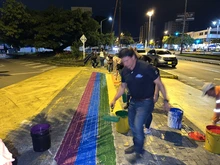 8 pasos peatonales engalanan la ciudad en el Día Internacional del Orgullo LGBTIQ+