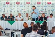 Secretaría del Deporte, de taquito con el álbum del Deportivo Cali