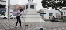 Caleños madrugaron a embellecer a la Precursora de la Independencia