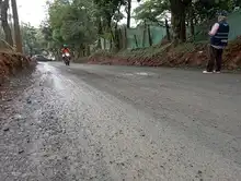 Continúa la conformación de vías en Altos de Santa Elena con el grupo operativo