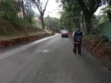 Continúa la conformación de vías en Altos de Santa Elena con el grupo operativo