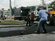 Rehabilitan corredor vial de la Terminal de Transportes de Cali con el grupo operativo