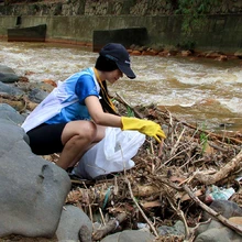 Al río Cali llegó ‘Plogging 3R’, iniciativa ambiental para recuperar su cauce