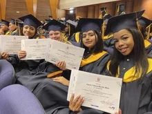 125 jóvenes caleños se certificaron en habilidades TIC