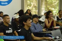 Jóvenes caleños fortalecen competencias para mejores resultados en Pruebas Saber 11