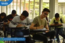 Jóvenes caleños fortalecen competencias para mejores resultados en Pruebas Saber 11