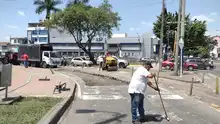 Rehabilitan vías de acceso a escenarios deportivos con el grupo operativo de Infraestructura