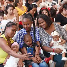  Mujeres gestantes y lactantes con sus niños disfrutaron de talleres en la Semana de la Lactancia Materna