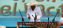 Se prendió la fiesta del Pacífico con el Petronito