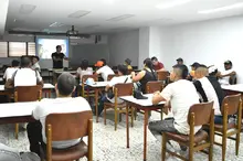 Continúa el proceso de capacitación con los gremios de carretilleros y herreros
