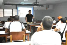 Continúa el proceso de capacitación con los gremios de carretilleros y herreros
