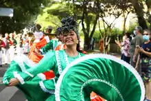 Colonias del Pacífico desfilaron en un marco de belleza, alegría y folclor