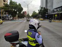 Movilidad rechaza agresión a agente de tránsito que cumplía sus labores 