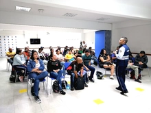 Se capacitan 50 jóvenes como reguladores de tránsito 