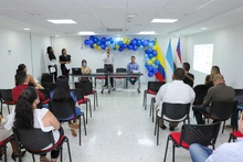 Docentes de la institución educativa INEM recibieron el certificado del manejo del curso Moodle
