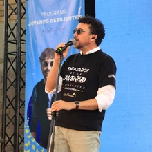   Tiempo, canciones e historias compartió Andrés Cepeda con estudiantes del oriente de Cali 