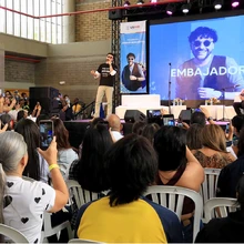   Tiempo, canciones e historias compartió Andrés Cepeda con estudiantes del oriente de Cali 