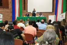 Alcaldía gradúa 50 jóvenes de primera línea como reguladores de tránsito
