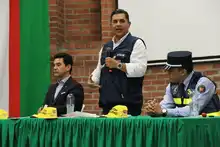 Alcaldía gradúa 50 jóvenes de primera línea como reguladores de tránsito