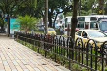 Cali avanza en la recuperación de sus separadores viales