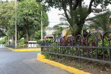 Cali avanza en la recuperación de sus separadores viales