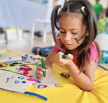 Padres y madres de familia: inscriban a los niños y niñas en las Unidades de Transformación de la Comuna 20. Hay cupos