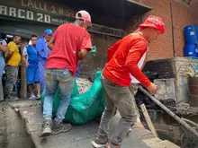 Administración apoyará a recicladores afectados por incendio en Plaza de Mercado de Siloé 