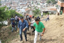 Alcalde encabezó recorrido interinstitucional para iniciar un ‘plan maestro de hidrología’ en la comuna 20