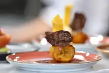 Plazoleta Jairo Varela: con el mercado gastronómico y cultural se dinamiza la economía 