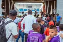 Niños de Olaya Herrera disfrutaron su visita al corazón del deporte caleño