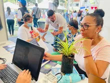 Presentan en comuna 10 la oferta de servicios TIC y el programa de formación gratuito