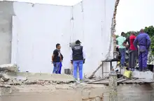 Autoridades avanzan en la restitución del espacio público en la comuna 17