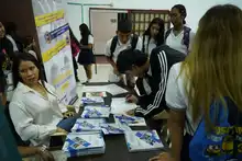 Oferta universitaria llegó a los estudiantes de Santo Tomás 
