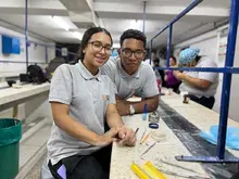 Beneficiarios de Todas y Todos a Estudiar se forman para ser mecánicos dentales