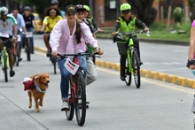 El Ciclopatín Paseo, una fiesta por la movilidad sostenible, que ni la lluvia logró frenar