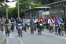 El Ciclopatín Paseo, una fiesta por la movilidad sostenible, que ni la lluvia logró frenar