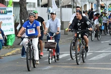 El Ciclopatín Paseo, una fiesta por la movilidad sostenible, que ni la lluvia logró frenar