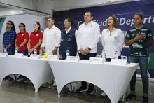 “Ustedes son referente de liderazgo para incentivar el fútbol en las niñas”: alcalde Ospina