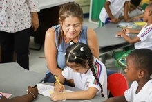 Directora Nacional de Educación Inicial visitó planteles oficiales de Cali