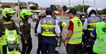 Más de 8000 notificaciones por invasión al carril exclusivo del MIO durante operativos interinstitucionales