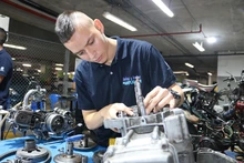 Ser técnicos en mecánica de motos era un sueño y se les hizo realidad con Todas y Todos a Estudiar