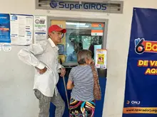 Persona mayor: ¡No haga más filas!  