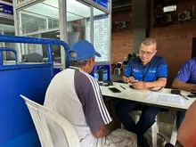 Persona mayor: ¡No haga más filas!  