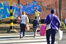 Movilidad inicia plan piloto de semaforización por la seguridad vial de los peatones 