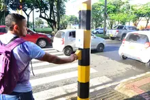 Movilidad inicia plan piloto de semaforización por la seguridad vial de los peatones 