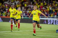 Más de 36.000 asistentes y 3 goles de las colombianas engalanaron el Pascual