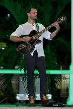 Yoav Eshed deslumbró con los sonidos de Jazz en la Feria del Libro.