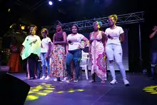La alegría inspiró a las participantes del concurso de peinados afro “Tejiendo Esperanzas”